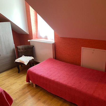 Le Petitepinay Bed & Breakfast Moitron-sur-Sarthe Bagian luar foto