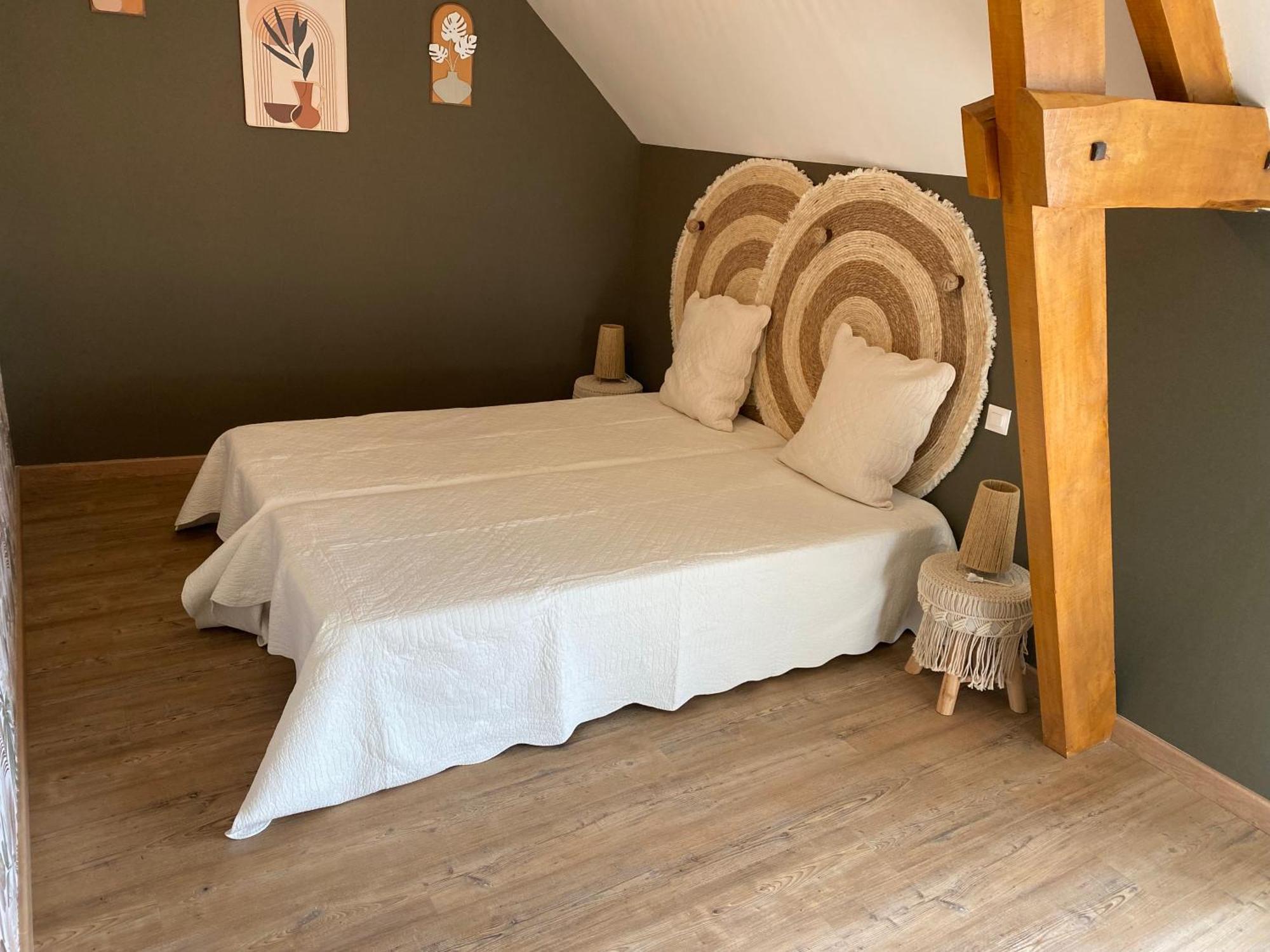 Le Petitepinay Bed & Breakfast Moitron-sur-Sarthe Bagian luar foto