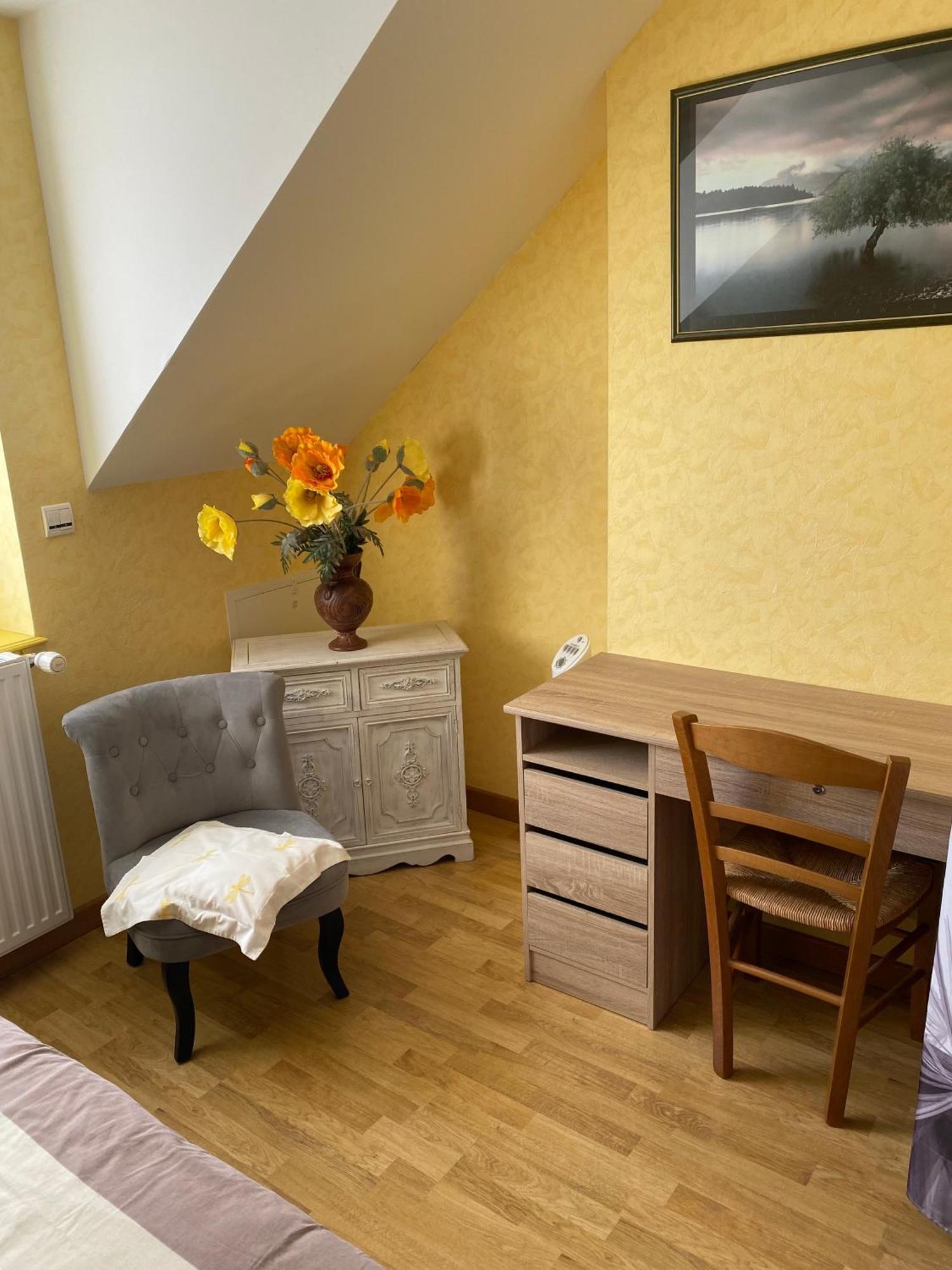 Le Petitepinay Bed & Breakfast Moitron-sur-Sarthe Bagian luar foto