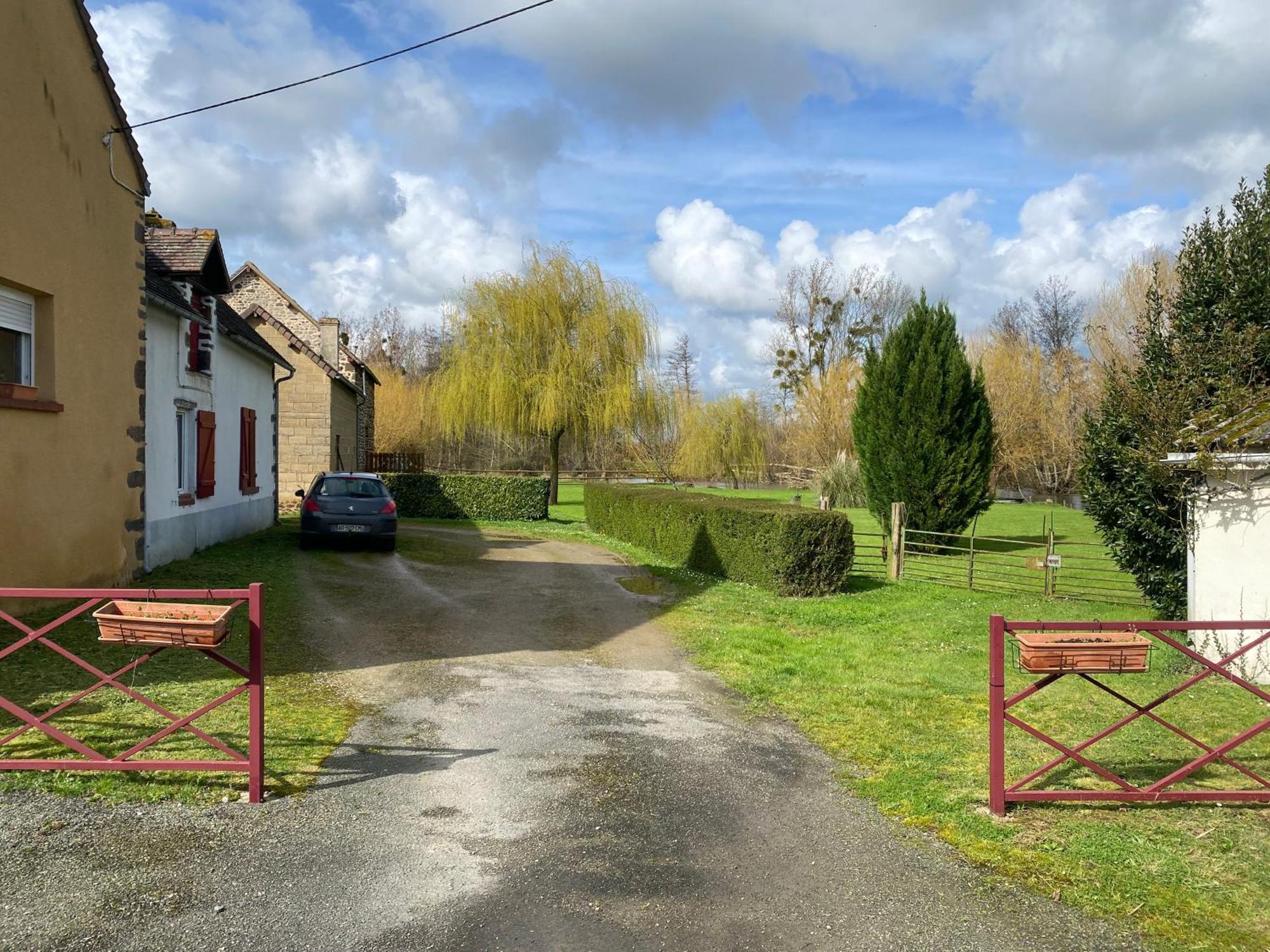 Le Petitepinay Bed & Breakfast Moitron-sur-Sarthe Bagian luar foto